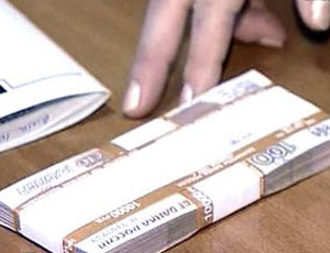 Крымские чиновники назначили себе 300% премии за работу во время ЧС