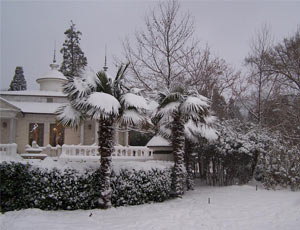«Зима приходит как бы для забавы»:  Ялта признана одним из  самых красивых зимних городов России