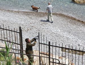 В Крыму туристы и местные жители  рискуют стать пляжными заложниками