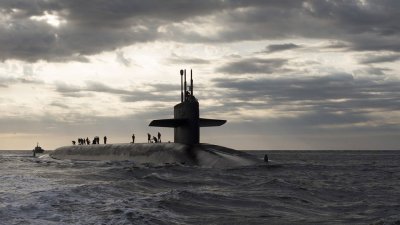 Американская атомная подводная лодка с крылатыми ракетами Tomahawk вошла в порт Норвегии