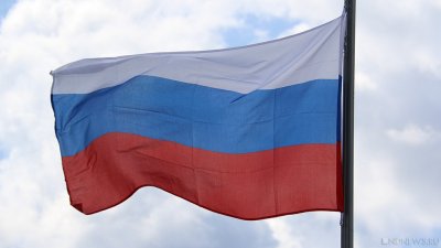 Флаг России появится на всех учебных заведениях
