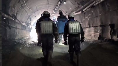 Спасатели приостановили работы на руднике «Пионер»